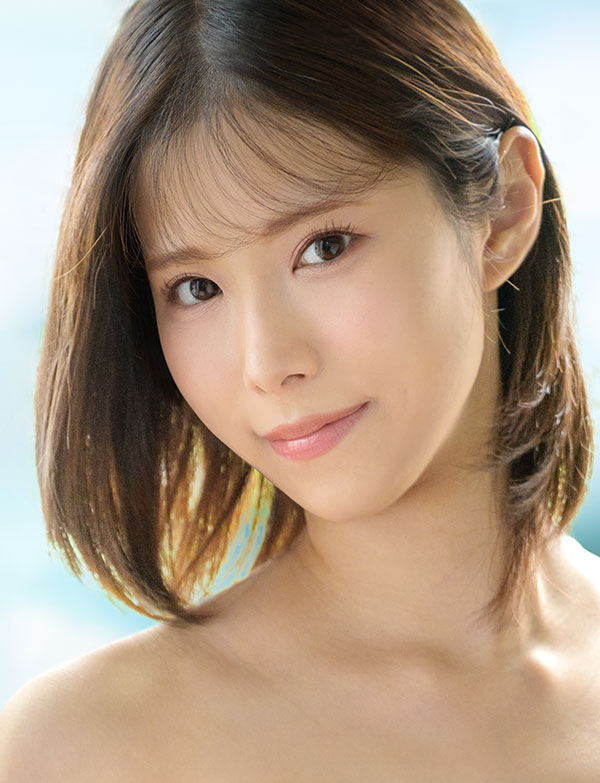Nagisa Koizumi (小泉なぎさ) Profile Photo